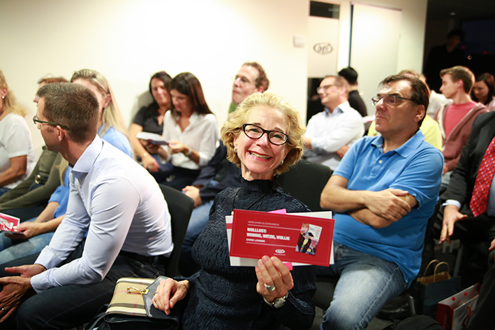 Gewinnerin eines Buches von Chris Lohner © BFI Wien/APA-Fotoservice/Hautzinger